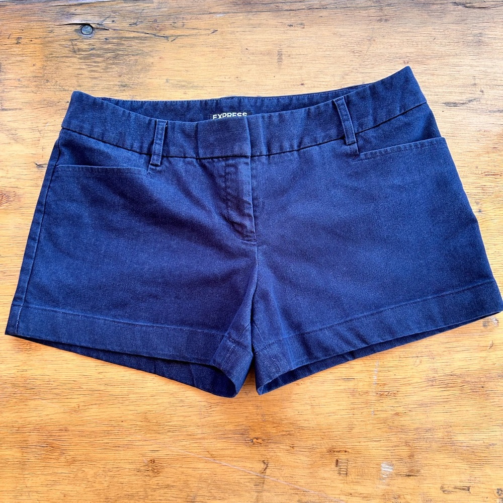 EXPRESS SHORTS